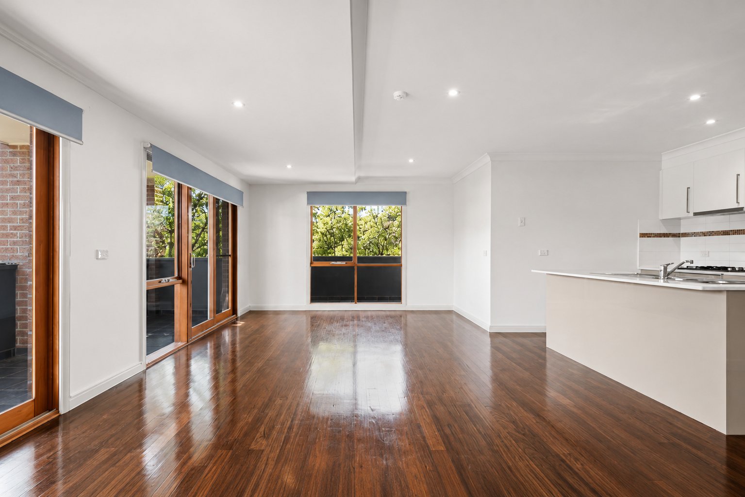 3/4 Springfield Avenue, Croydon image 2