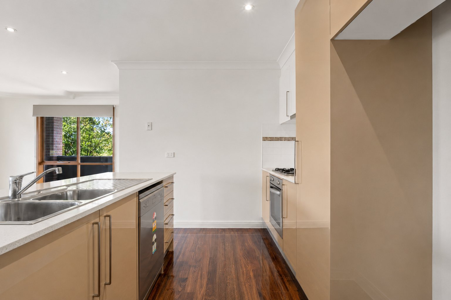 3/4 Springfield Avenue, Croydon image 3