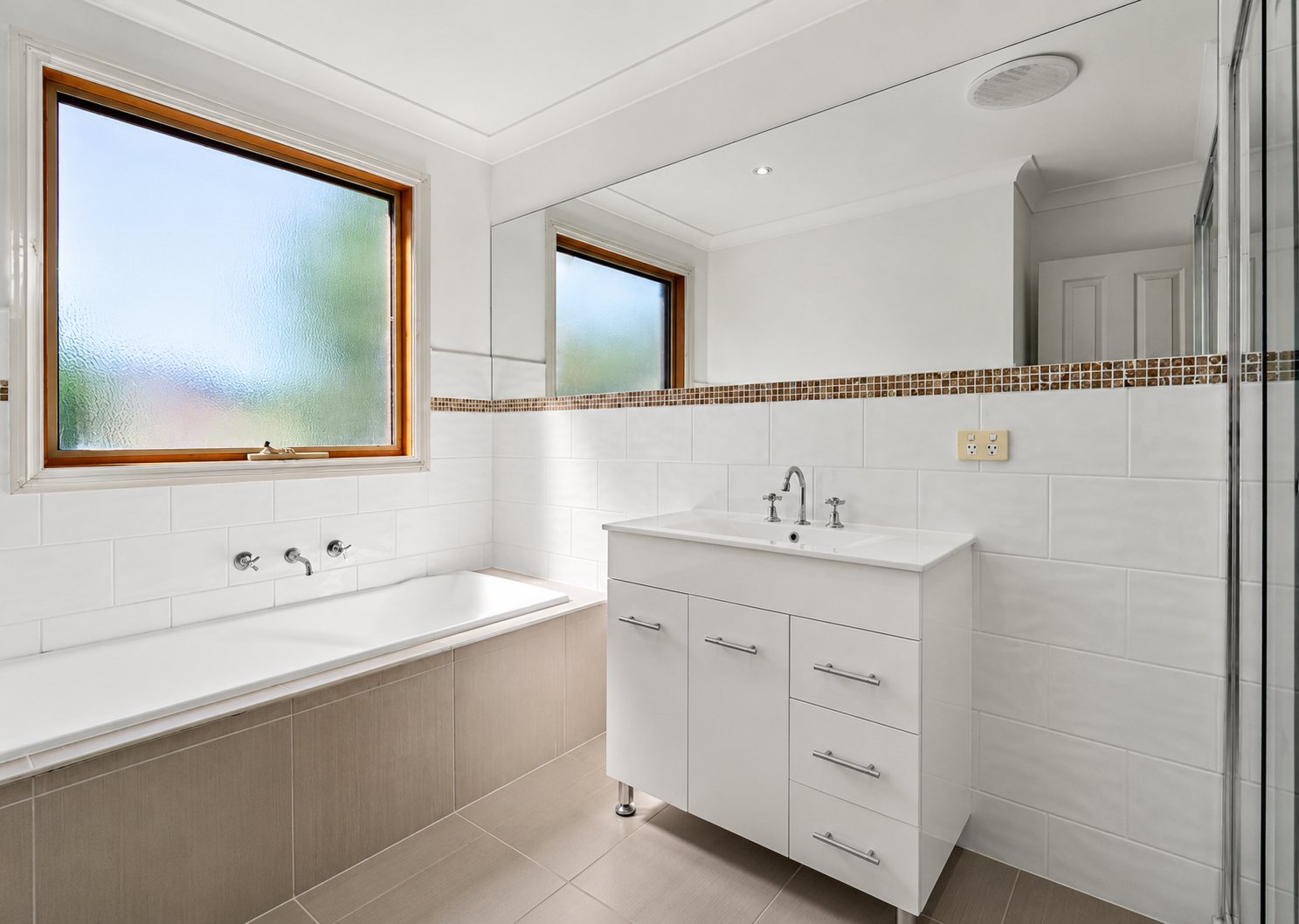 3/4 Springfield Avenue, Croydon image 6