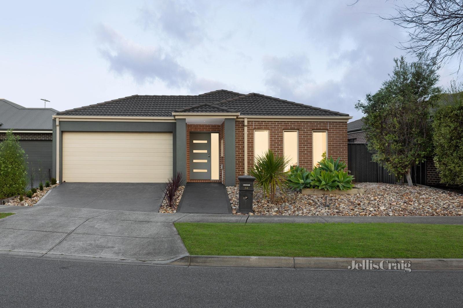 34 St Leonard Drive, South Morang image 16