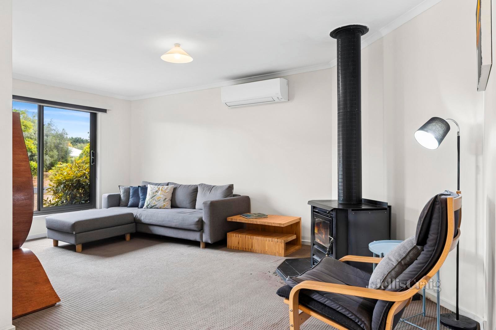 34 Stuart Drive, Woodend image 6