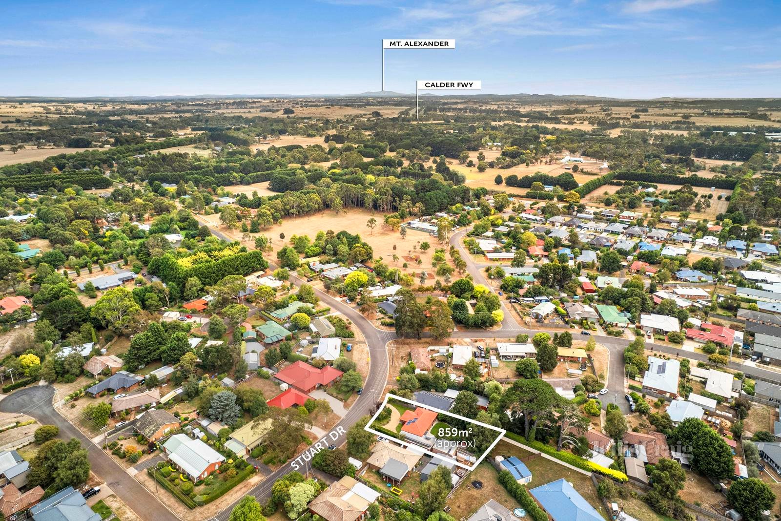 34 Stuart Drive, Woodend image 15