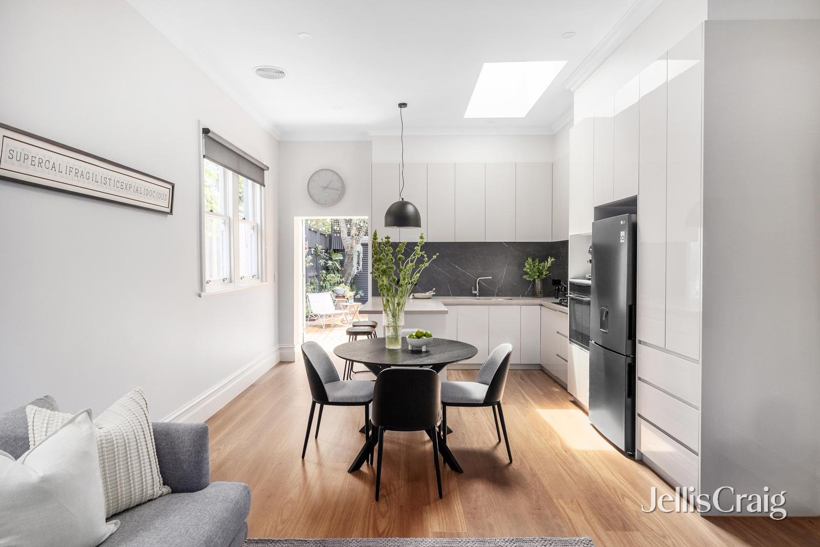 34 Studley Street, Abbotsford image 3