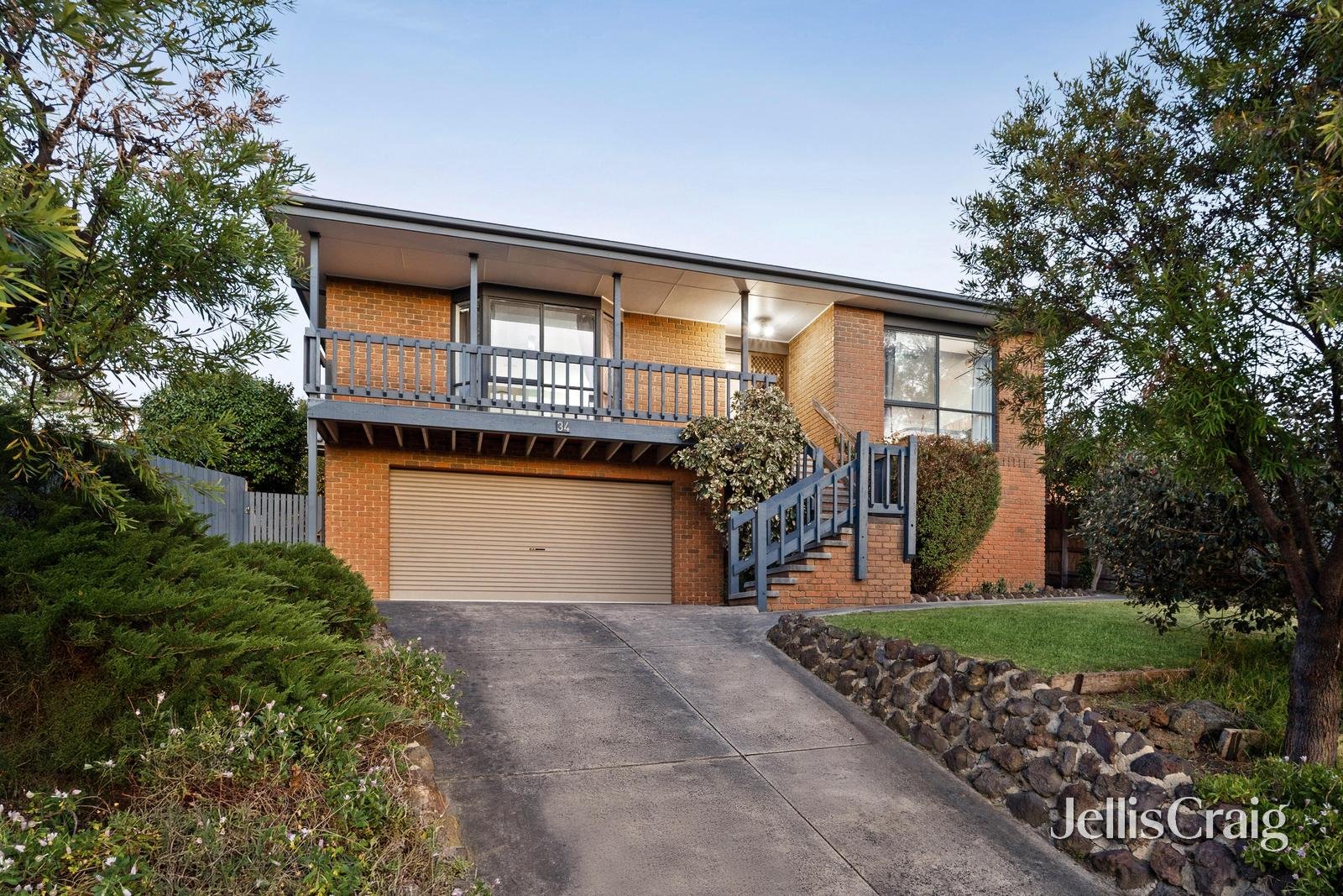 34 Sugarloaf Drive, Chirnside Park image 1