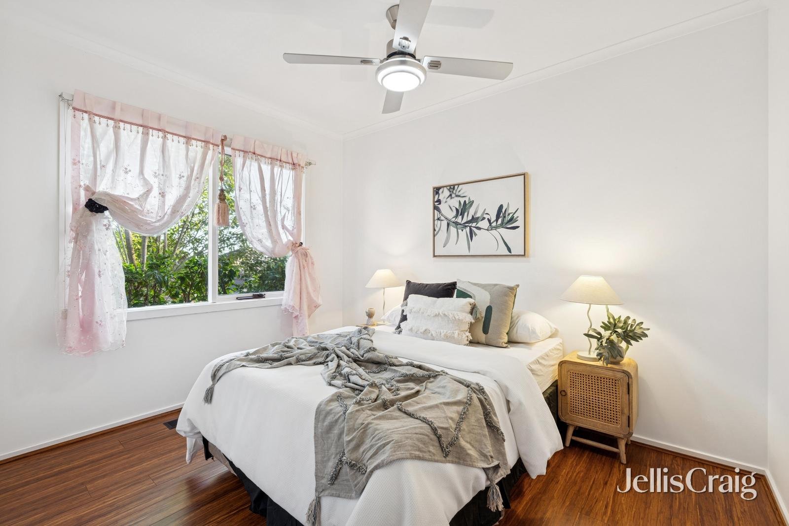 34 Sugarloaf Drive, Chirnside Park image 9