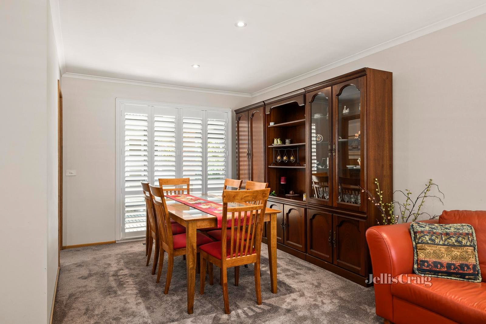 34 Summerhill Park Drive, Mooroolbark image 3