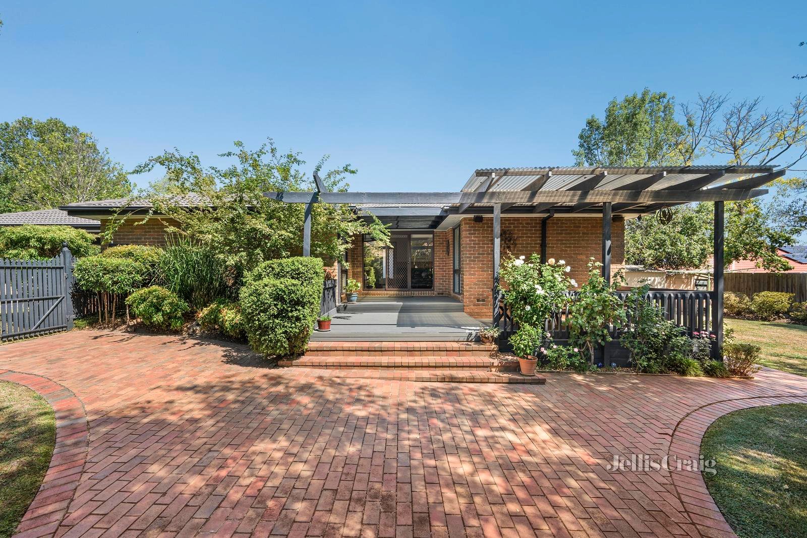 34 Summerhill Park Drive, Mooroolbark image 13