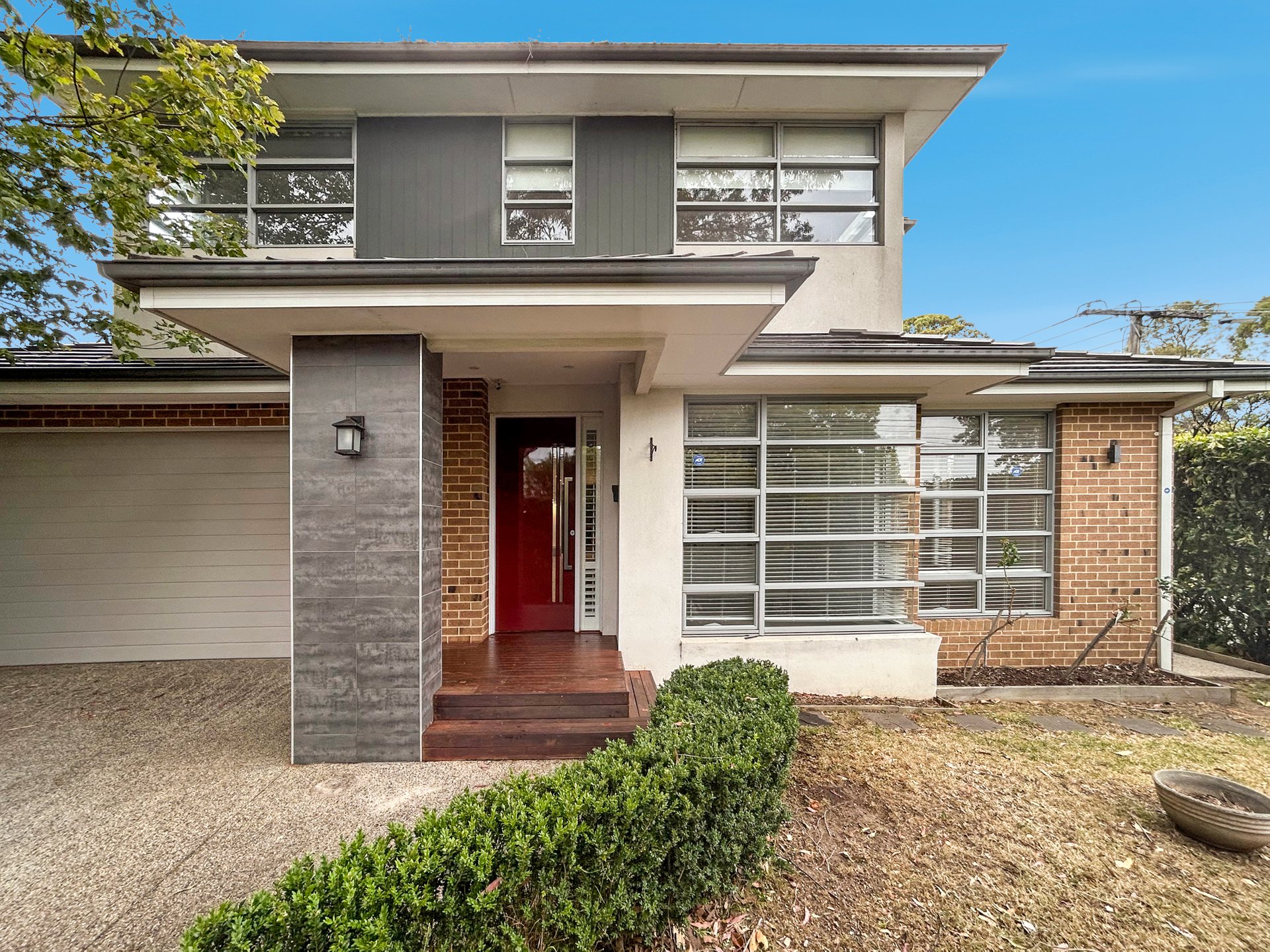 34 Surrey Rd  Mount Waverley