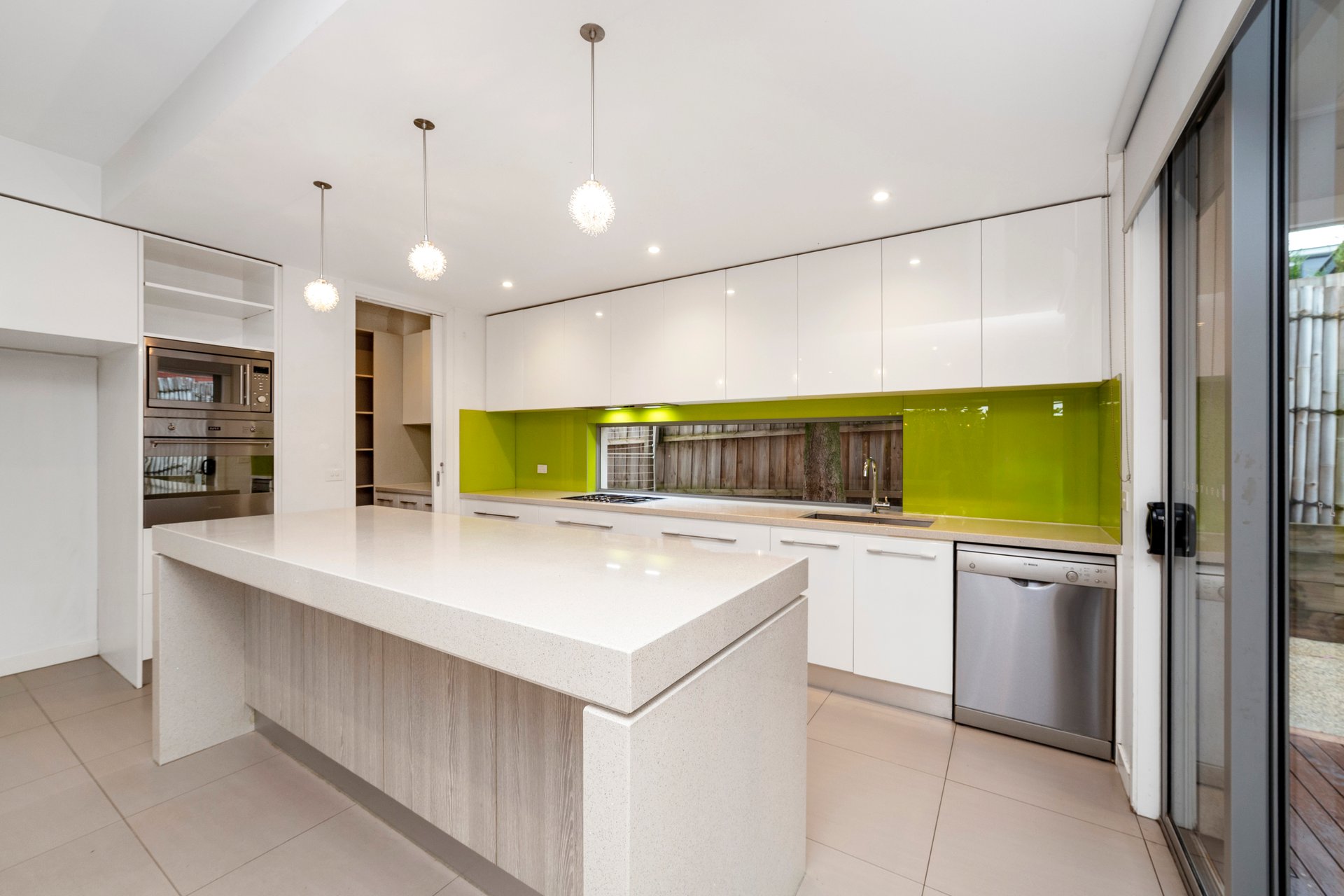 34 Surrey Rd  Mount Waverley