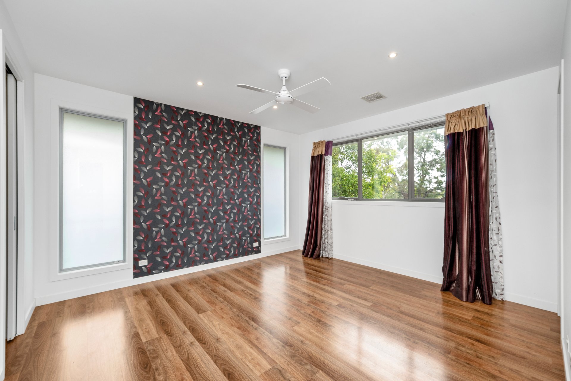 34 Surrey Rd  Mount Waverley