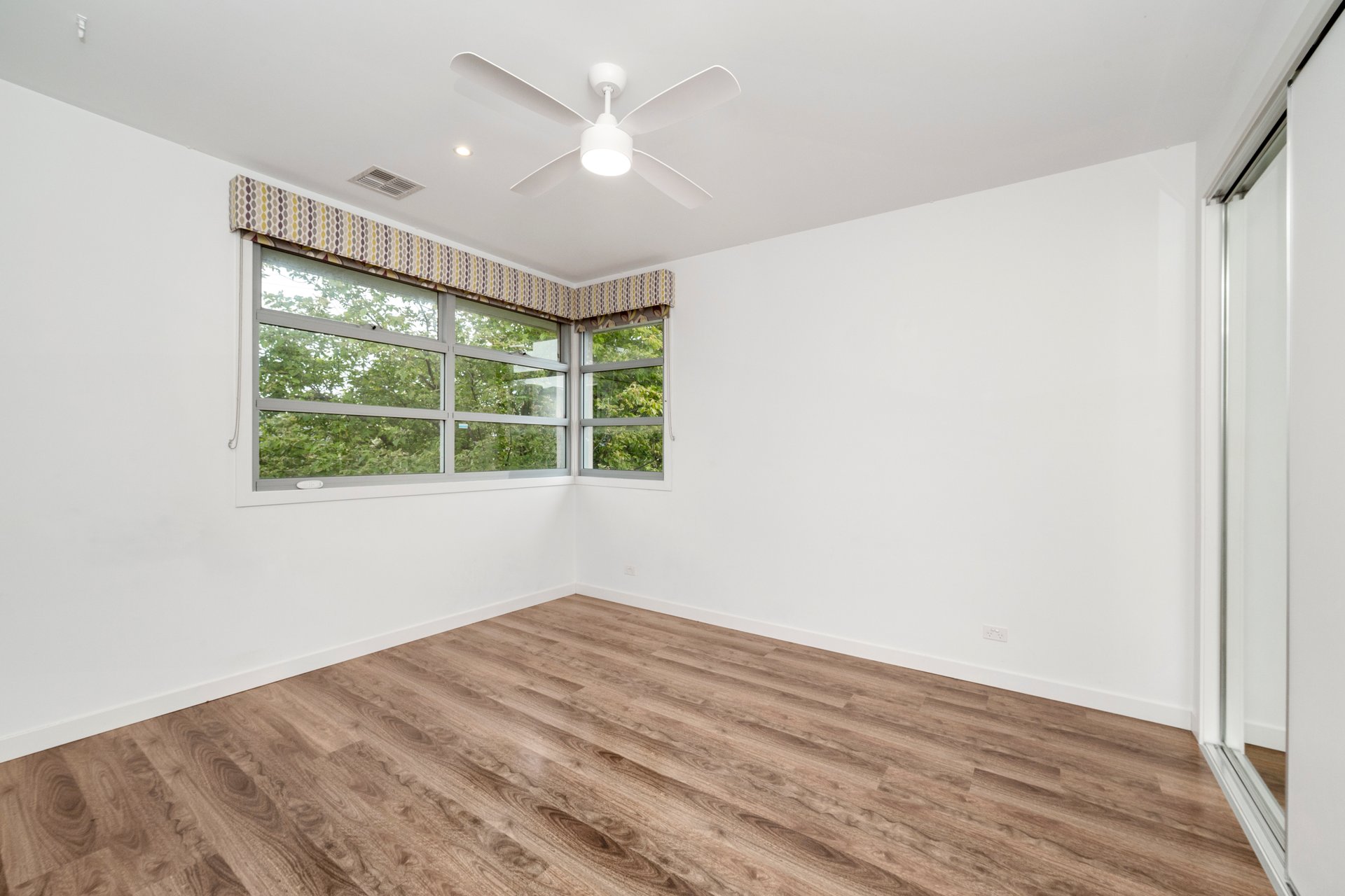 34 Surrey Rd  Mount Waverley