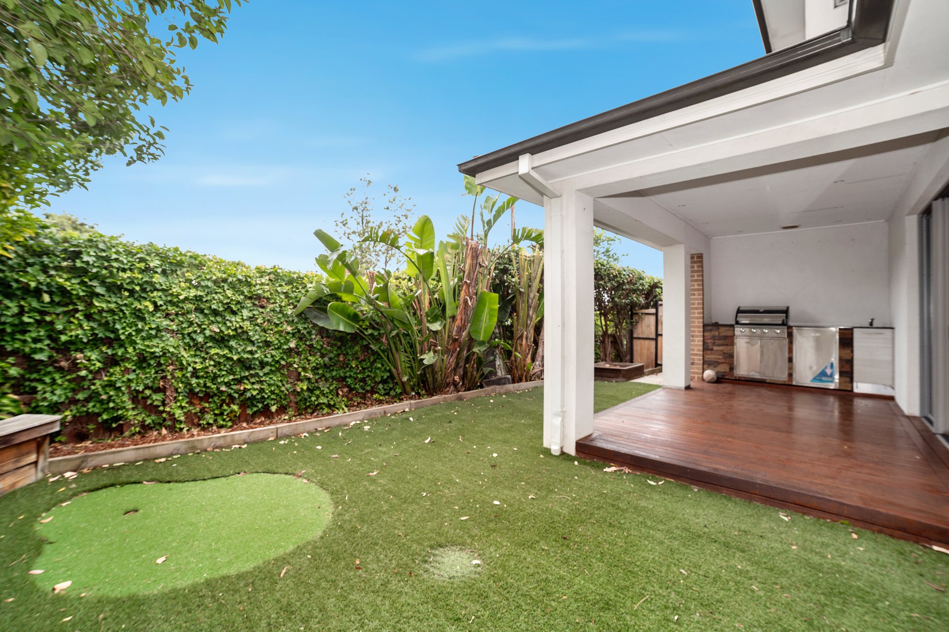 34 Surrey Rd  Mount Waverley