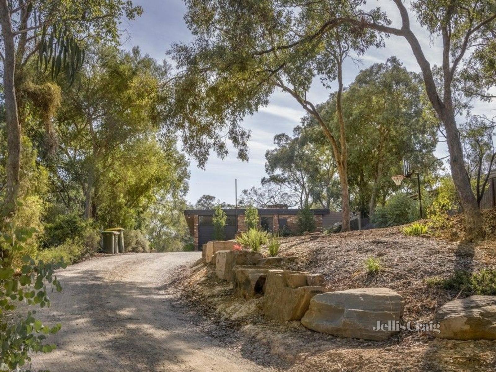 34 The Boulevard, North Warrandyte image 1