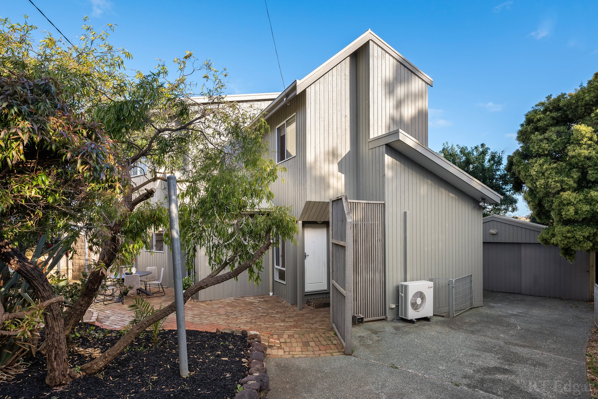 Property Gallery Thumbnail 7