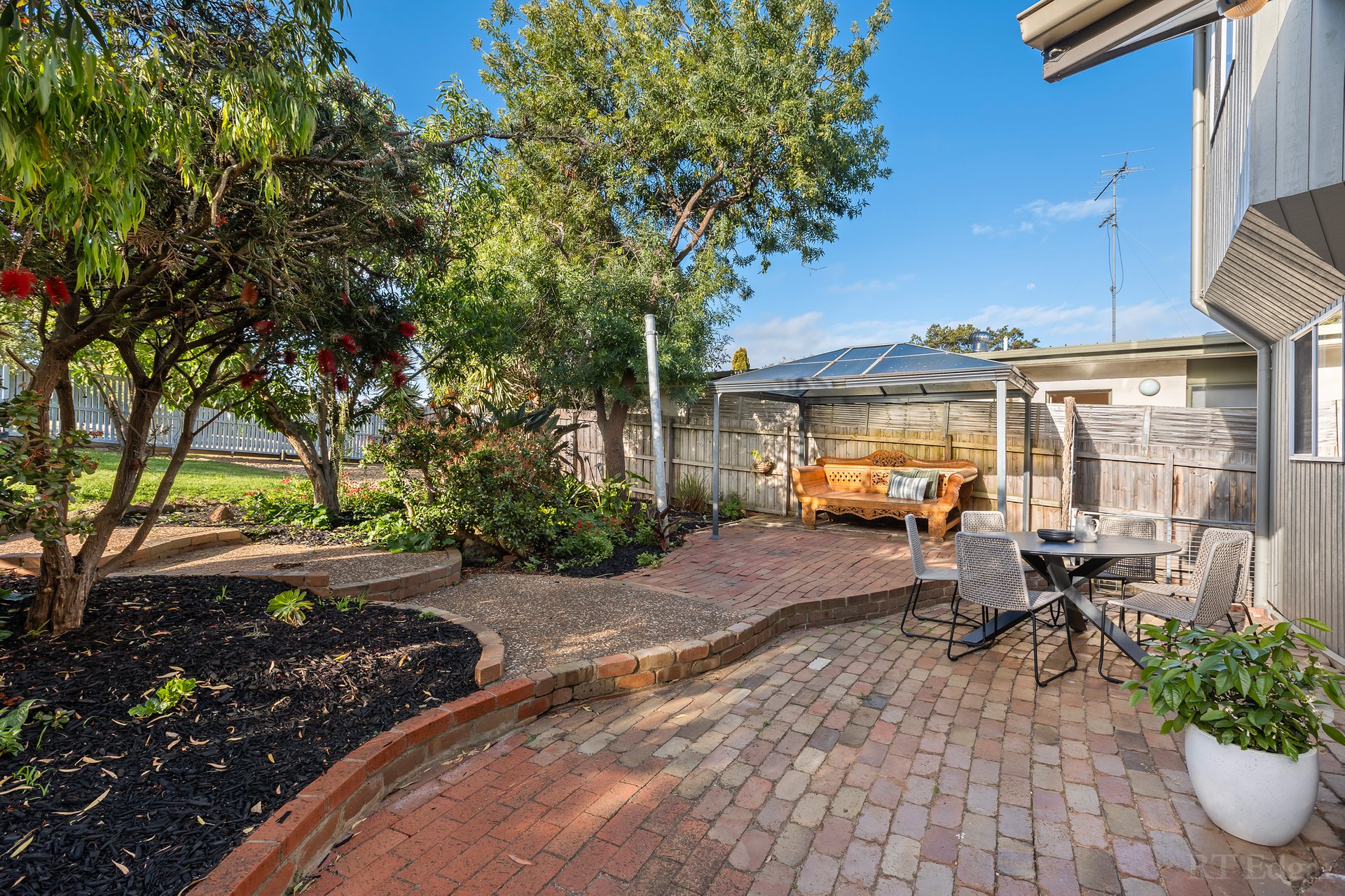 Property Gallery Thumbnail 8
