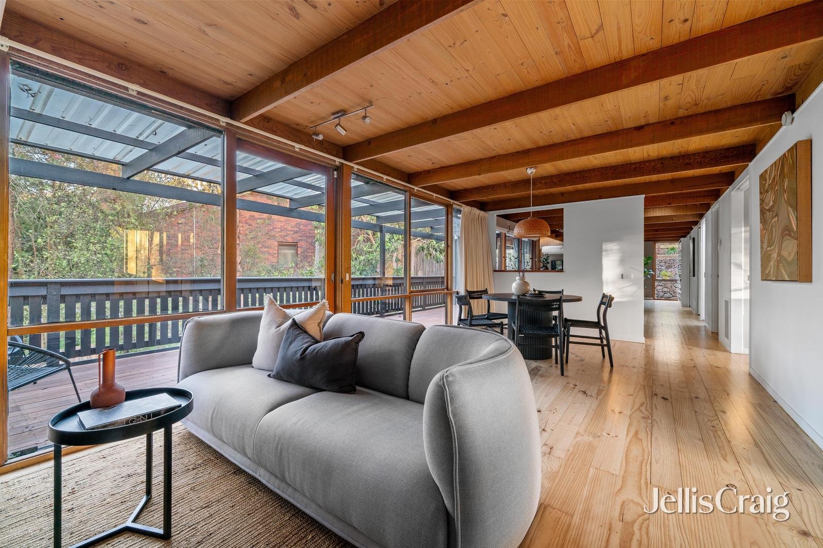 34 Valonia Drive, Eltham image 6