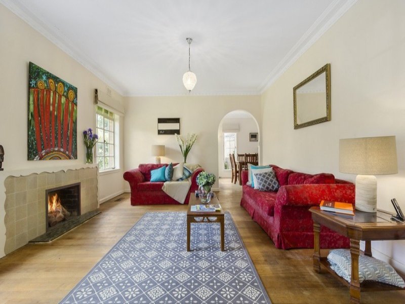 34 Violet Grove, Kew East image 3