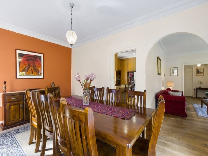 34 Violet Grove, Kew East image 4