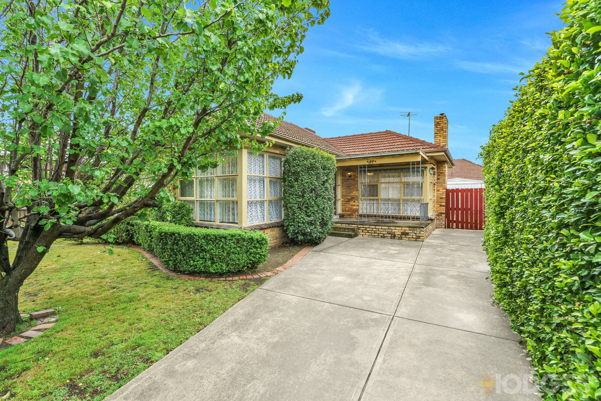 34 Wards Grove Bentleigh East