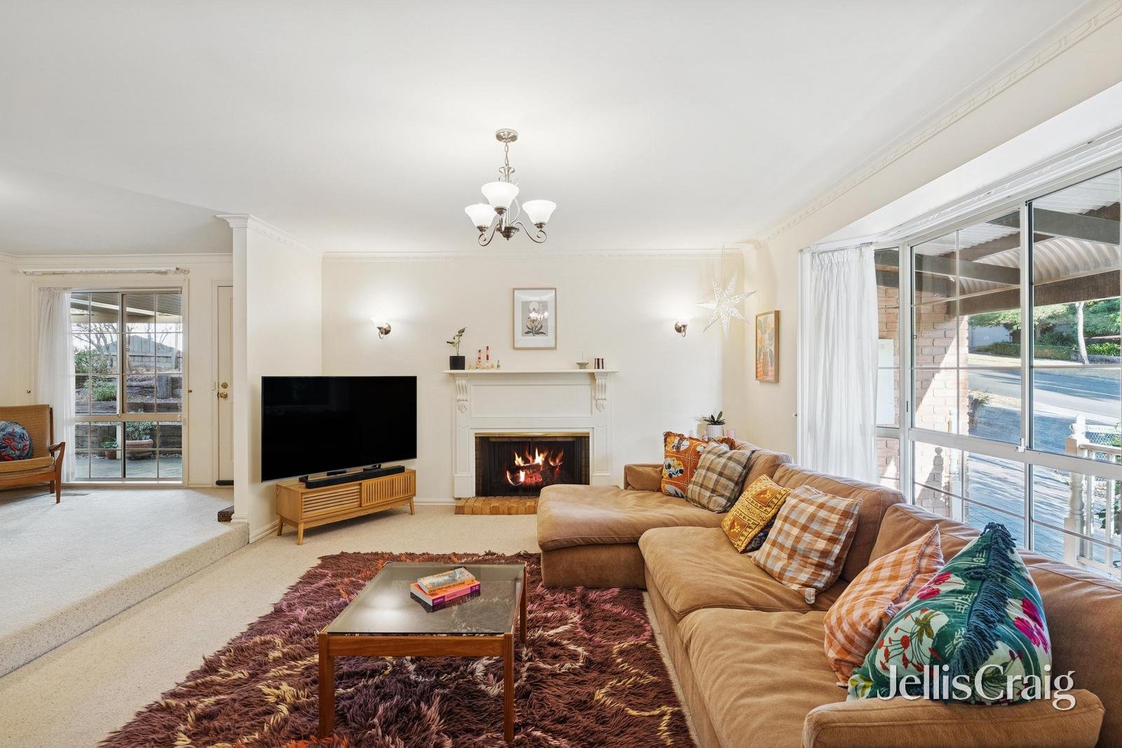 34 Wellington Park Drive, Warranwood image 2