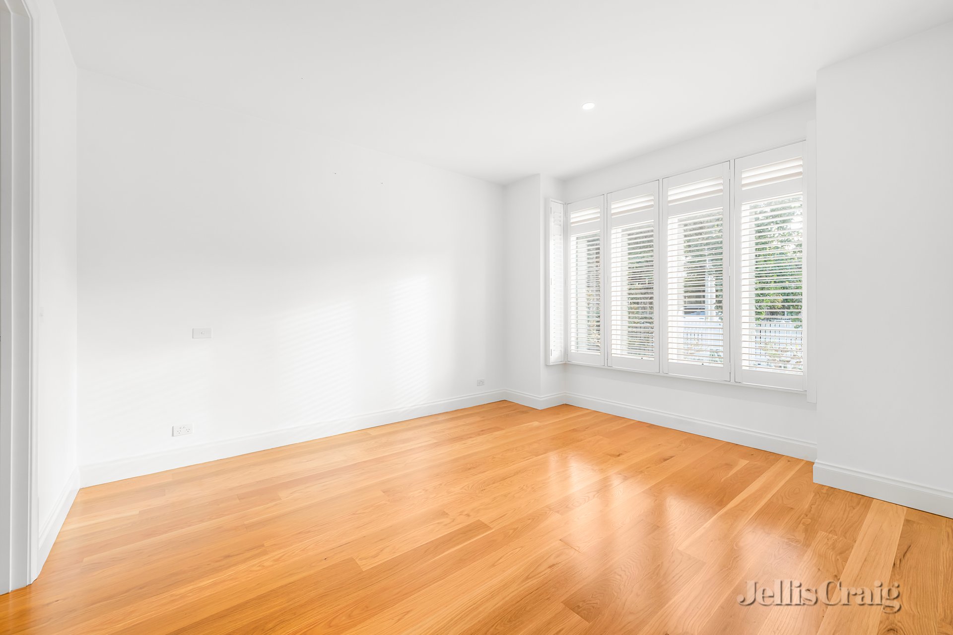 34 Wellington Street, Coburg image 6