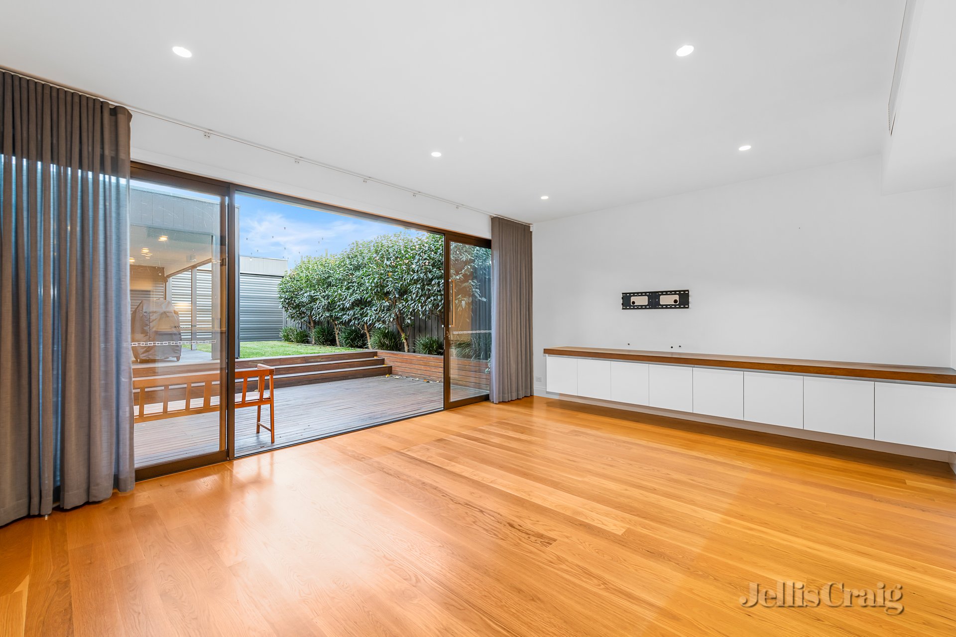 34 Wellington Street, Coburg image 1