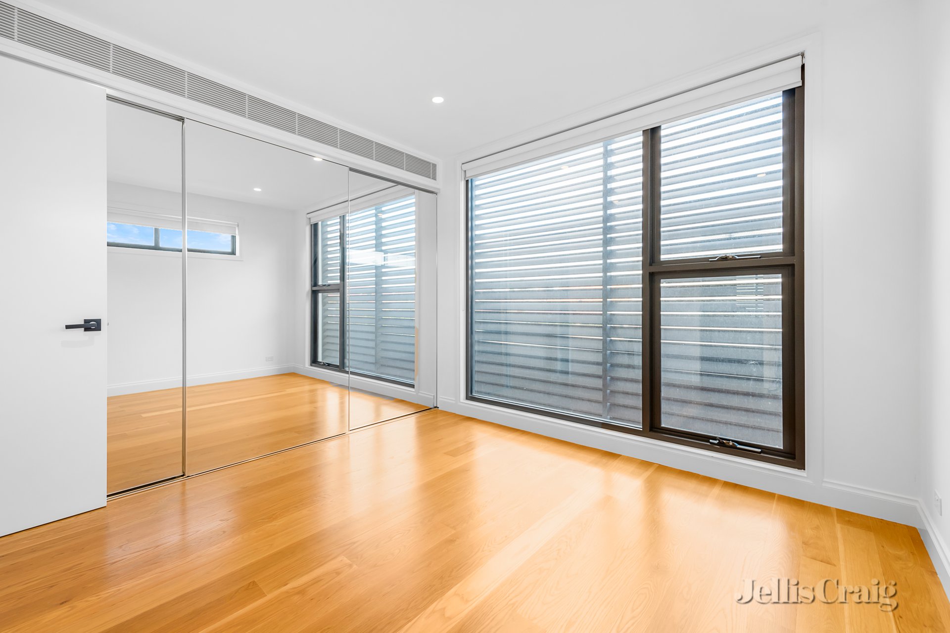 34 Wellington Street, Coburg image 4