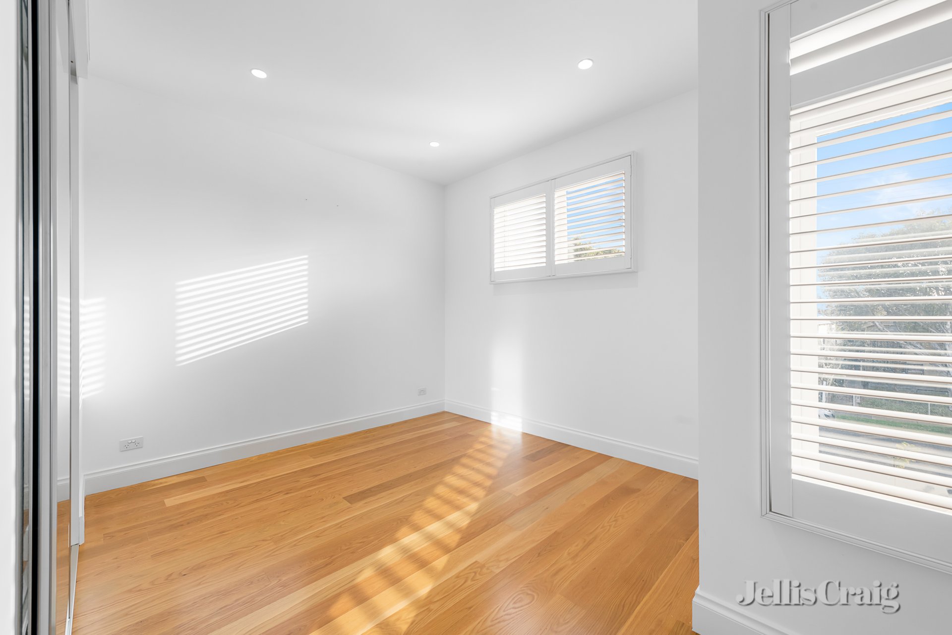 34 Wellington Street, Coburg image 5