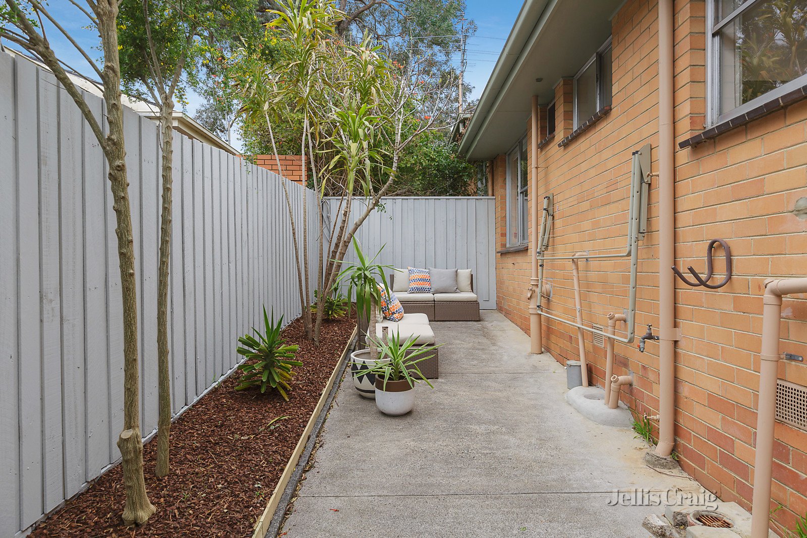 3/4 Westminster Street, Balwyn image 6