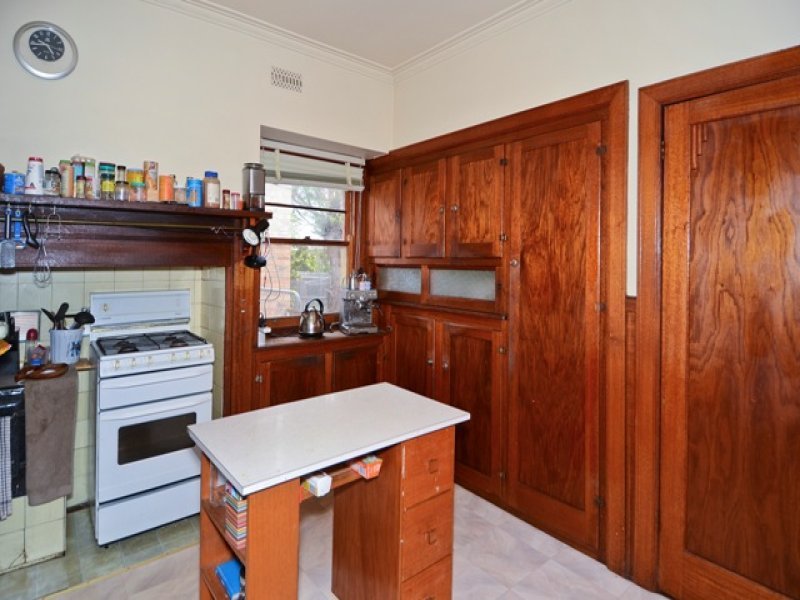 34 William Street, Newtown image 5