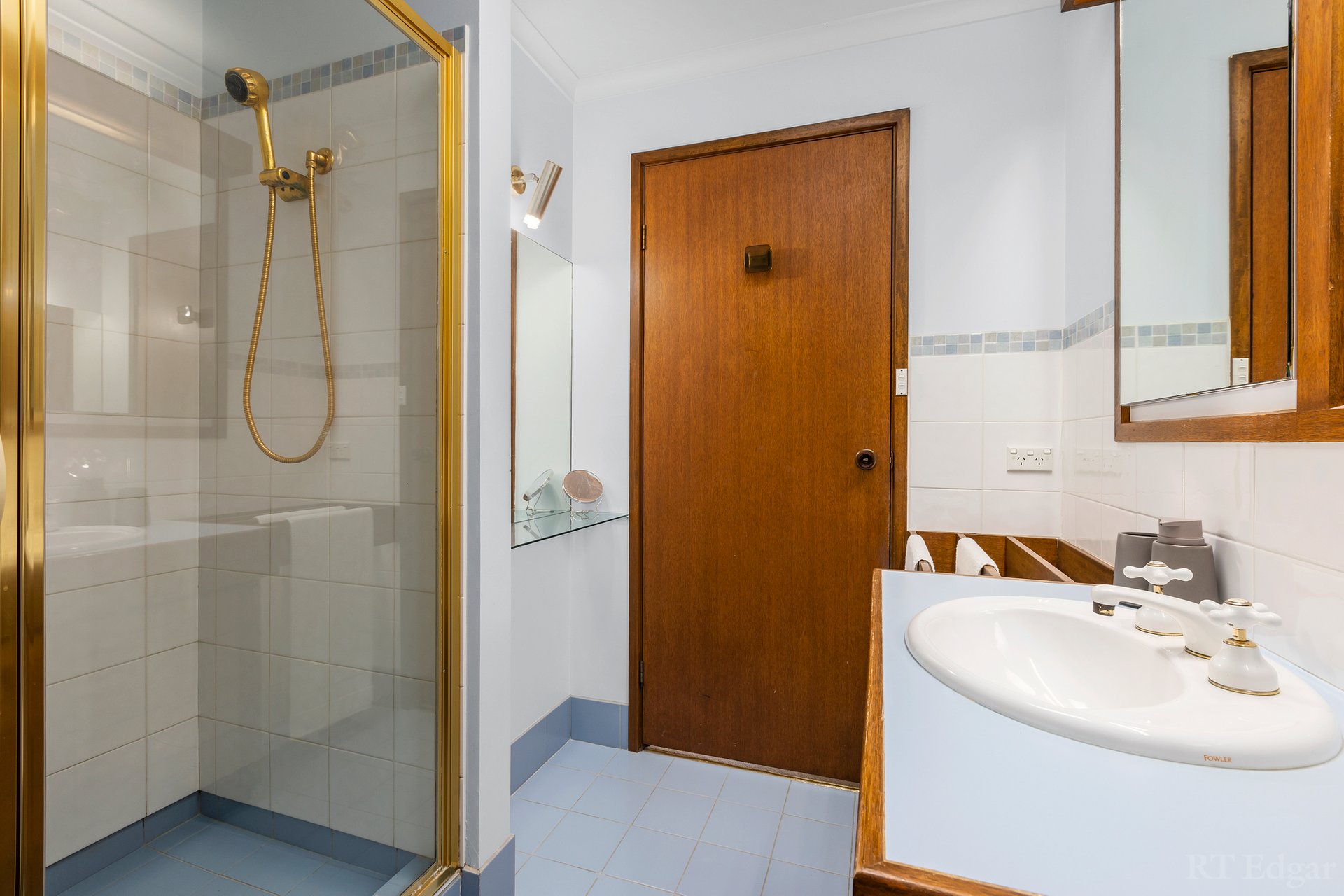 Property Gallery Thumbnail 12