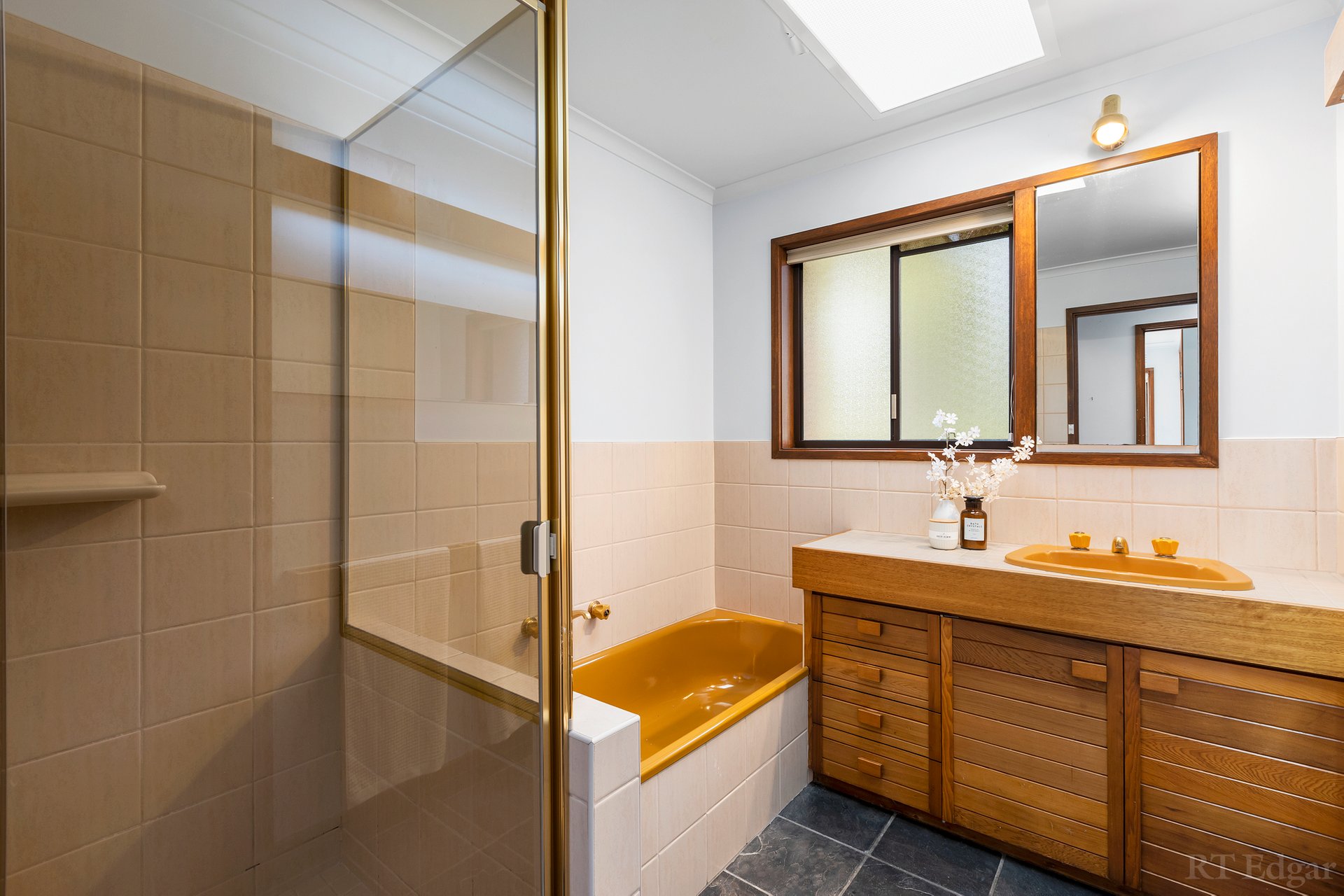 Property Gallery Thumbnail 15