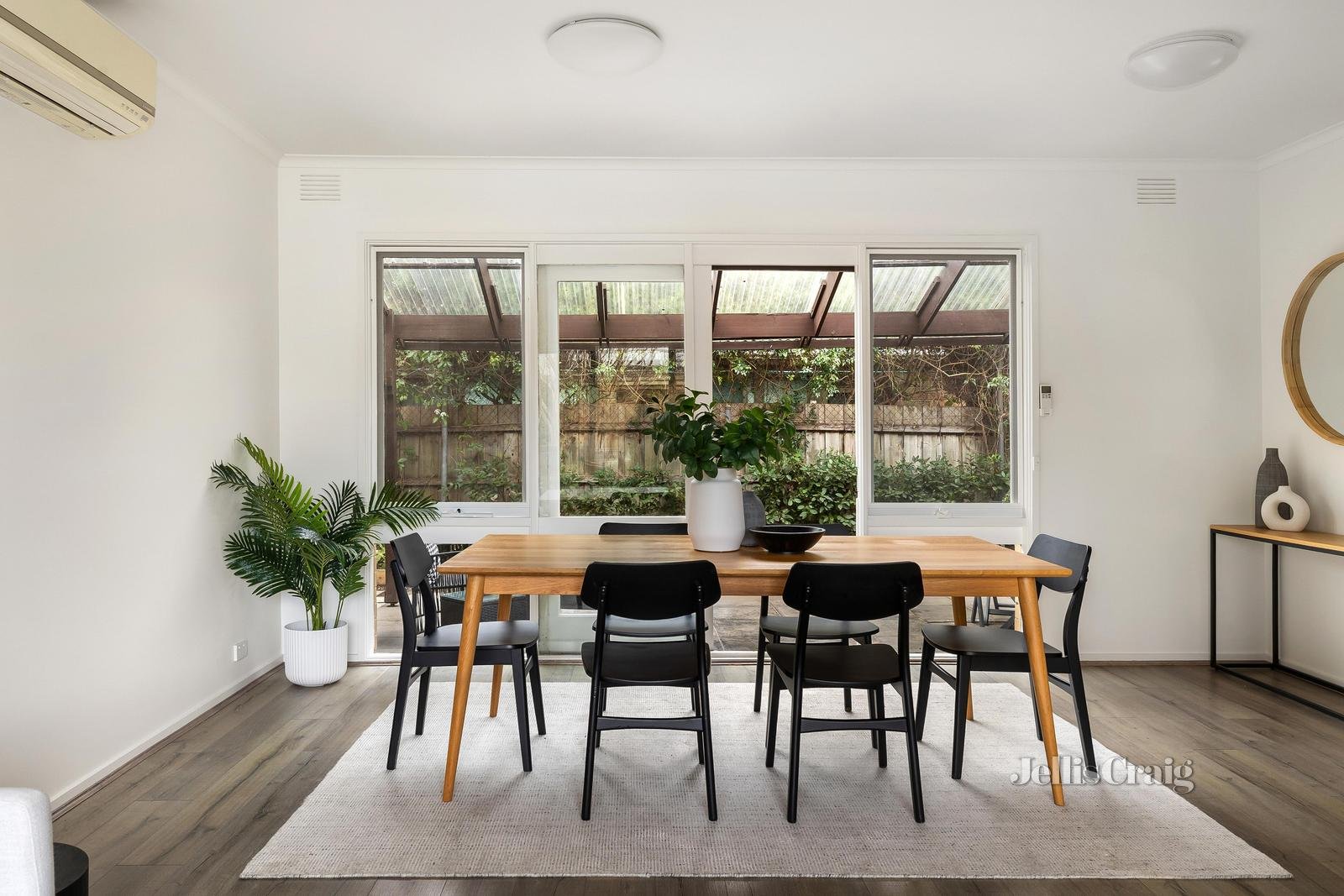 3/4 Wynyeh Street, Malvern East image 3
