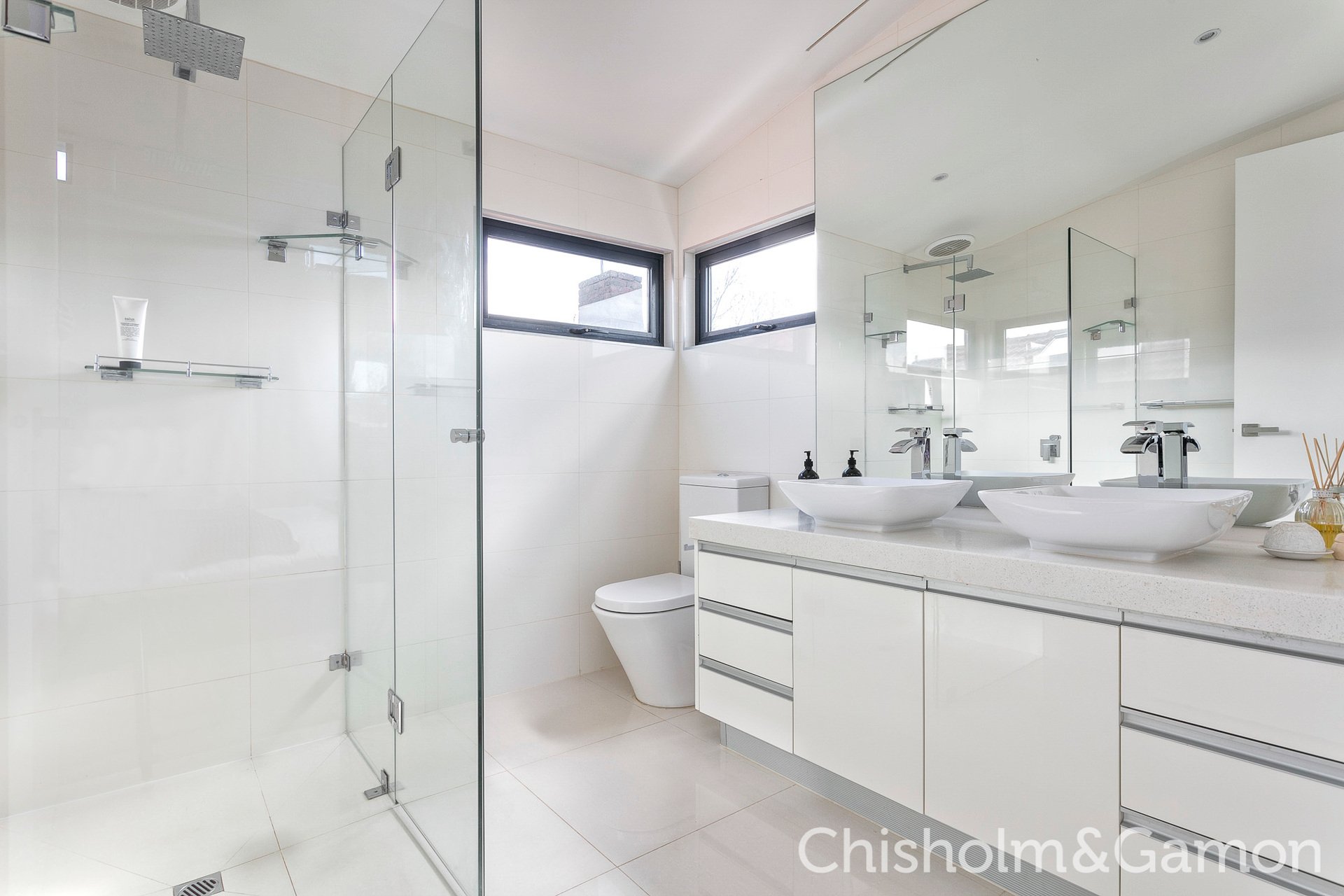 340 Barkly Street, Elwood image 10