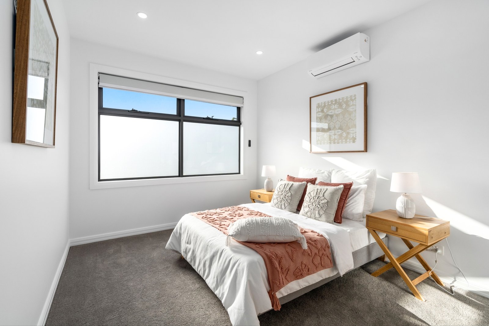 Property Gallery Thumbnail 9