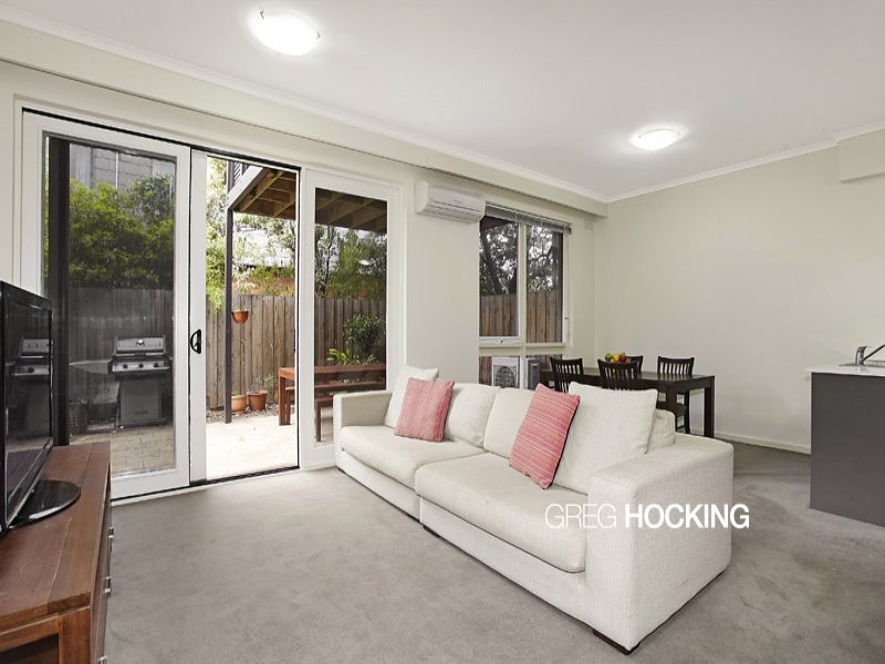 3/40 Stephen Street, Yarraville image 2