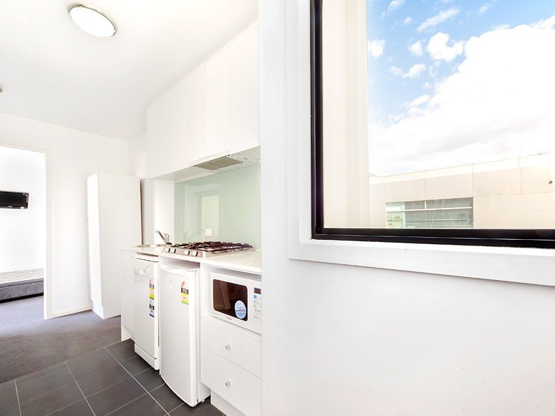 340/484 Elgar Road, Box Hill image 5