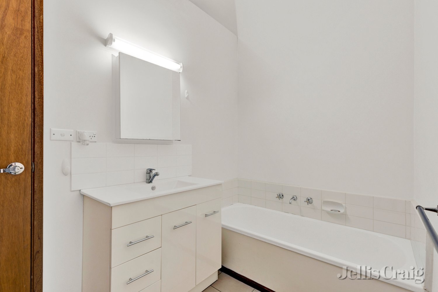 3/41-43 Alma Street, Lower Plenty image 7