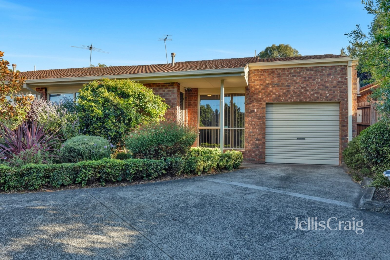 3/41-43 Alma Street, Lower&nbsp;Plenty image 1