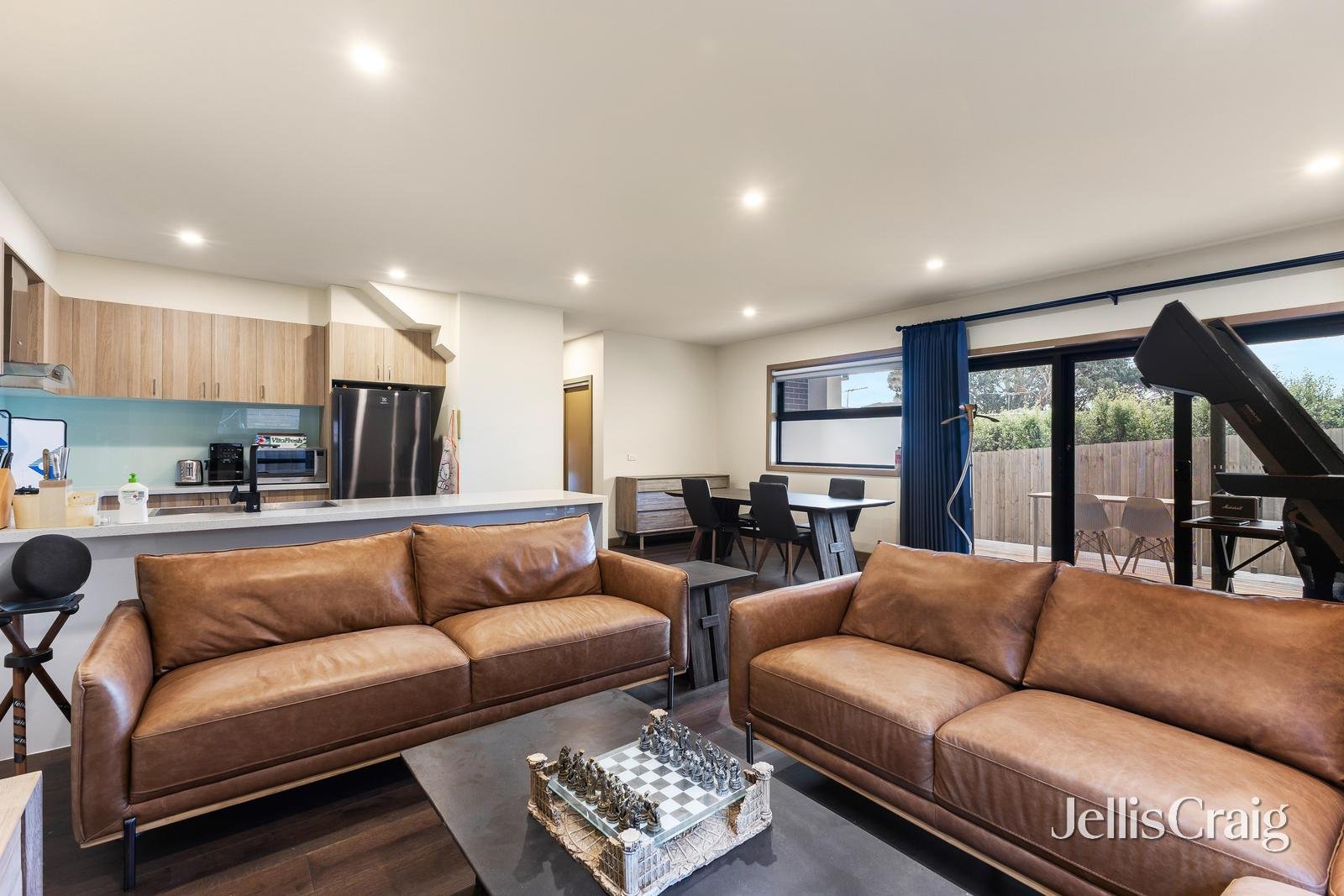 3/41 Russell Crescent, Doncaster East image 2