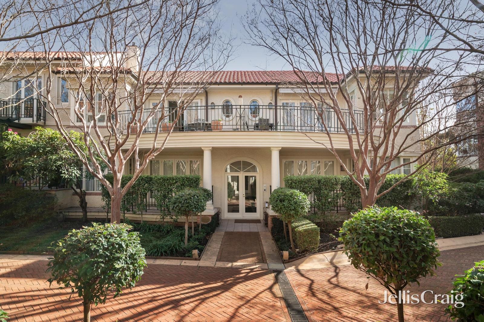 34/12 Copelen Street, South Yarra image 1