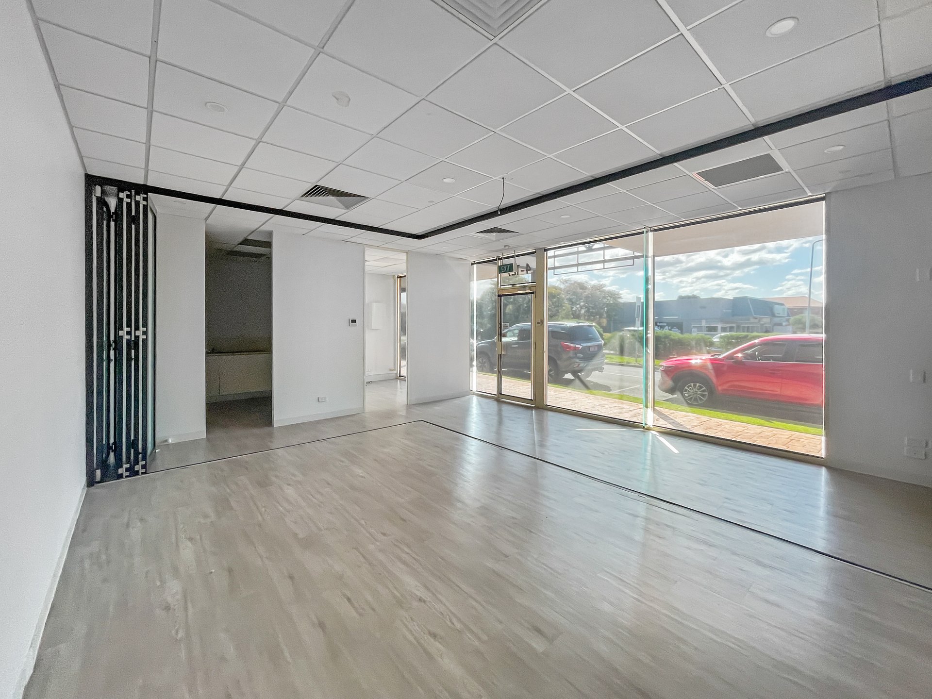 3&4/127 Shannon Avenue Avenue, Manifold&nbsp;Heights image 6