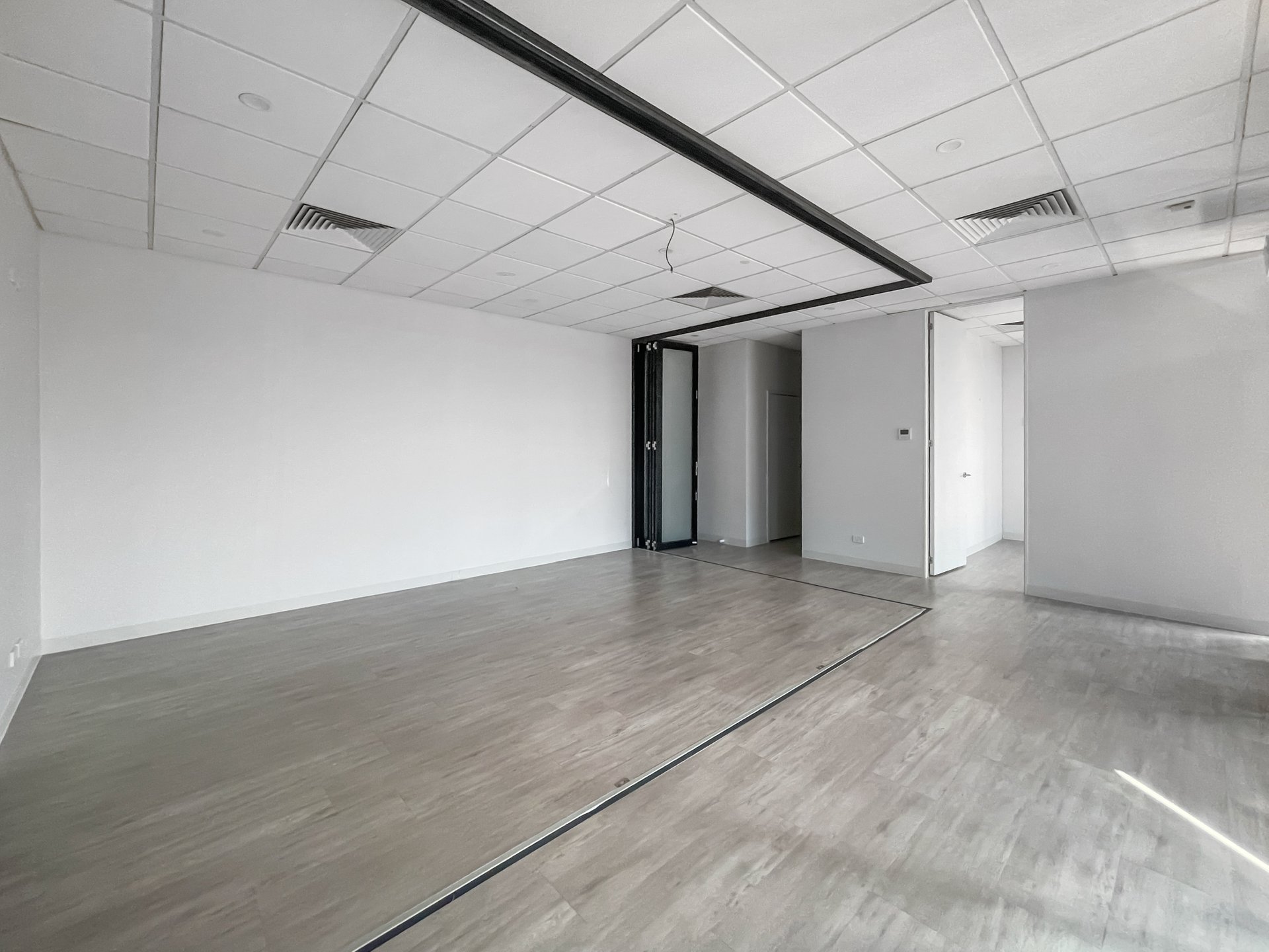 3&4/127 Shannon Avenue Avenue, Manifold&nbsp;Heights image 8