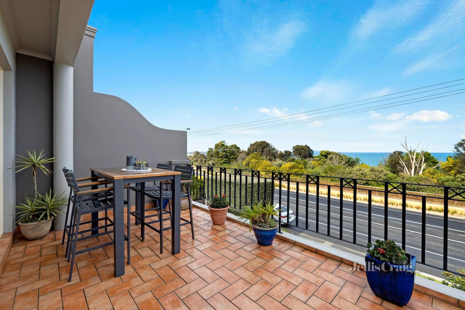 3/42 Beach Road, Mentone image 4