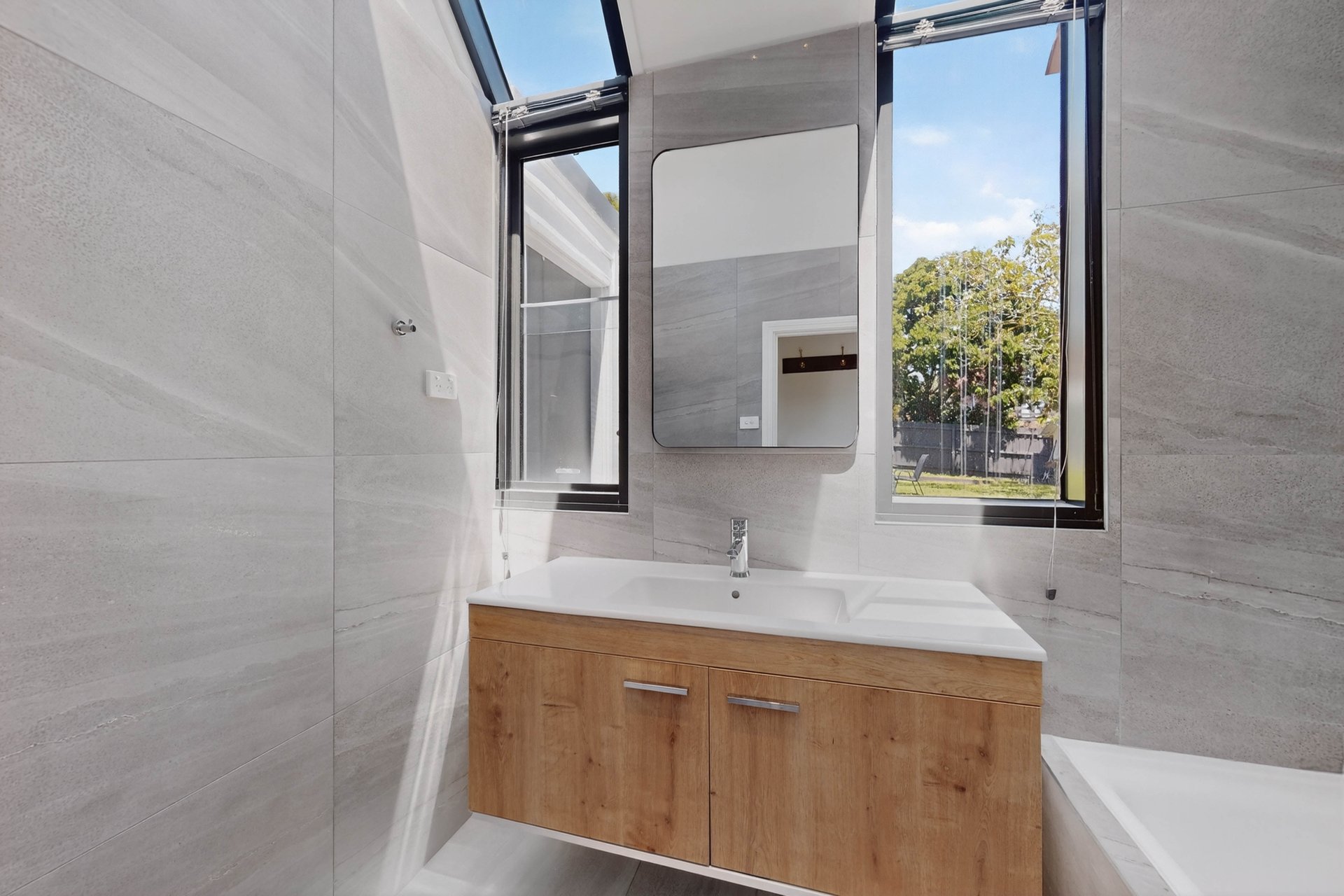 342 Canterbury Road, Surrey Hills image 12