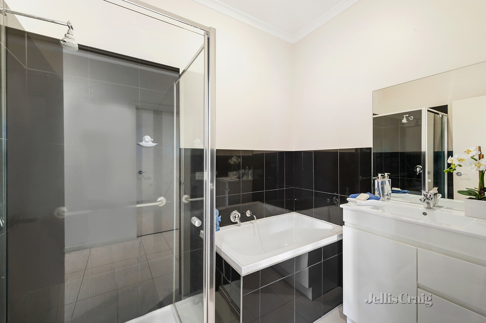 3/42 Gunyah Road, Blackburn North image 8