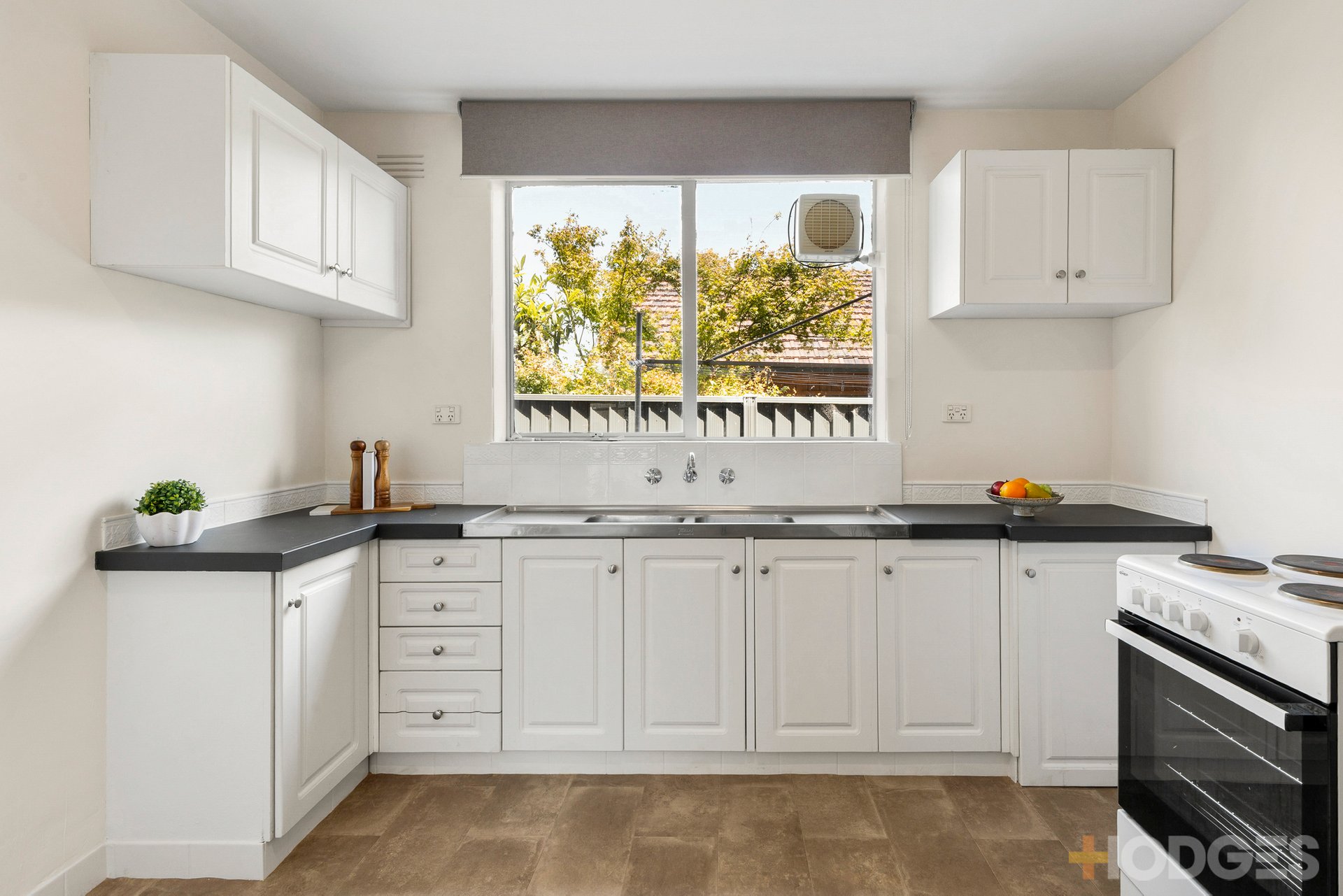 3 / 42 Roberts Street West Footscray