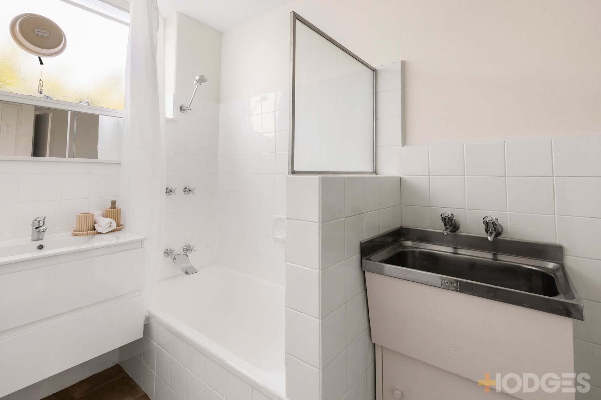 3 / 42 Roberts Street West Footscray