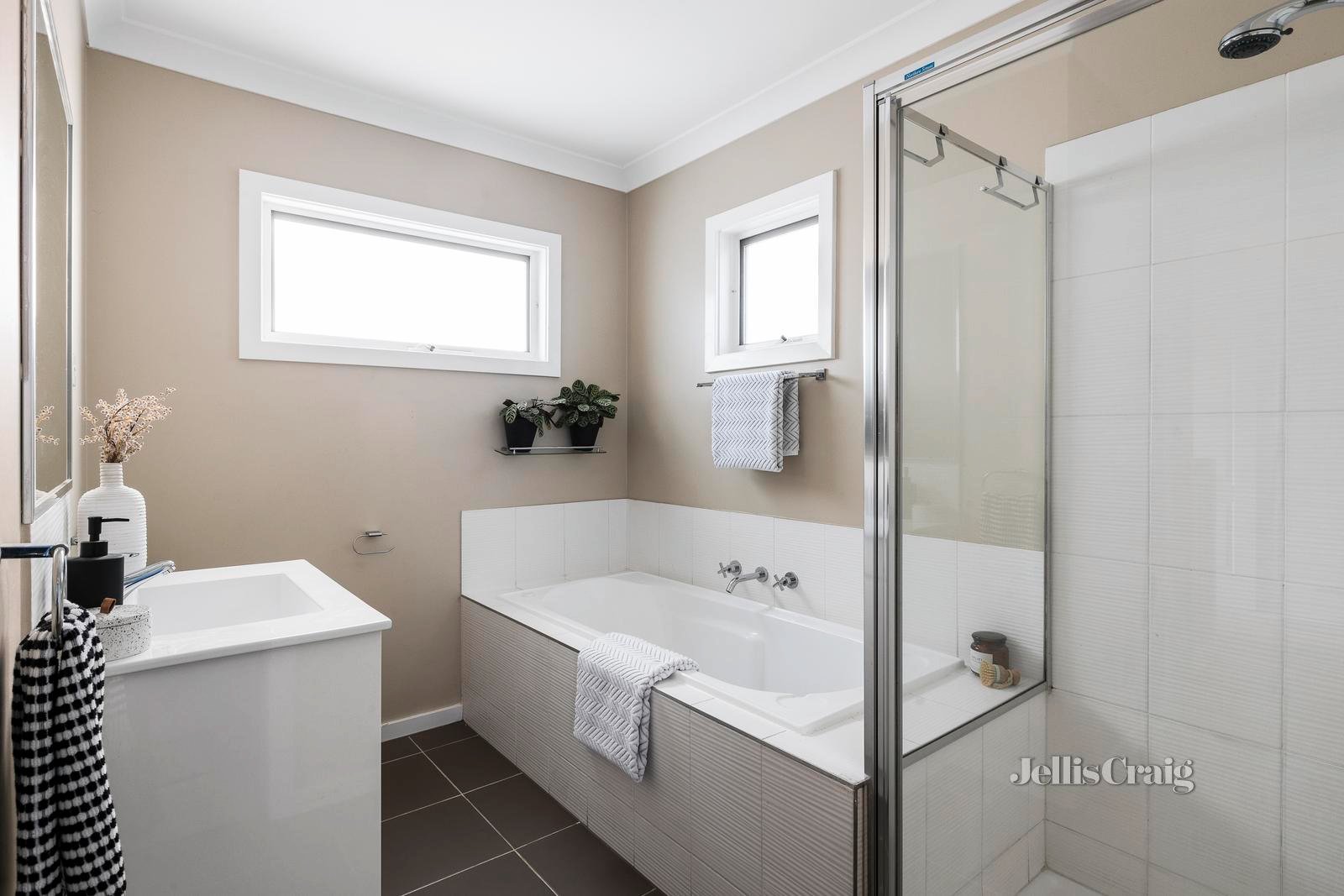 343 Gillies Street, Thornbury image 13