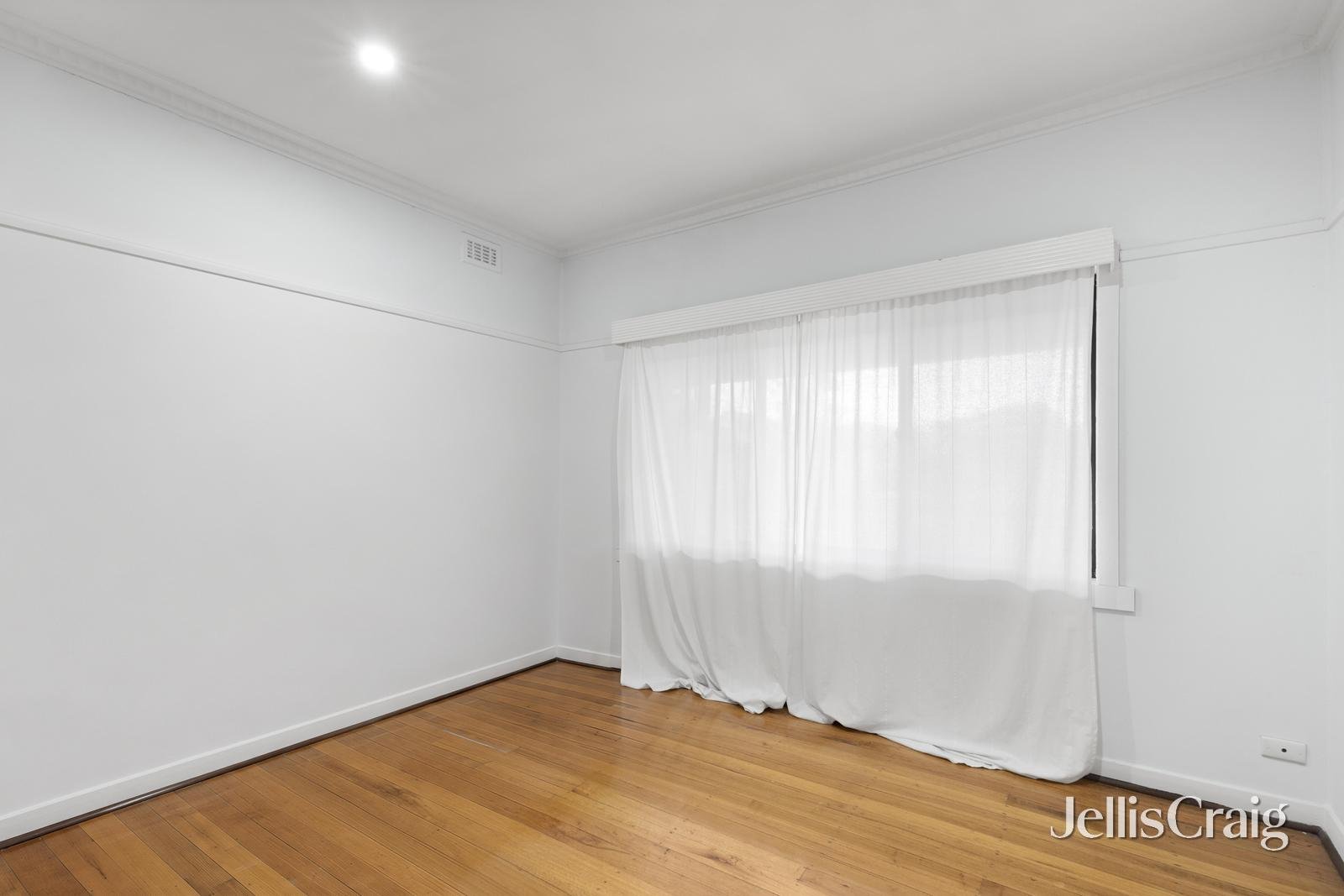 343 Station Street, Thornbury image 8